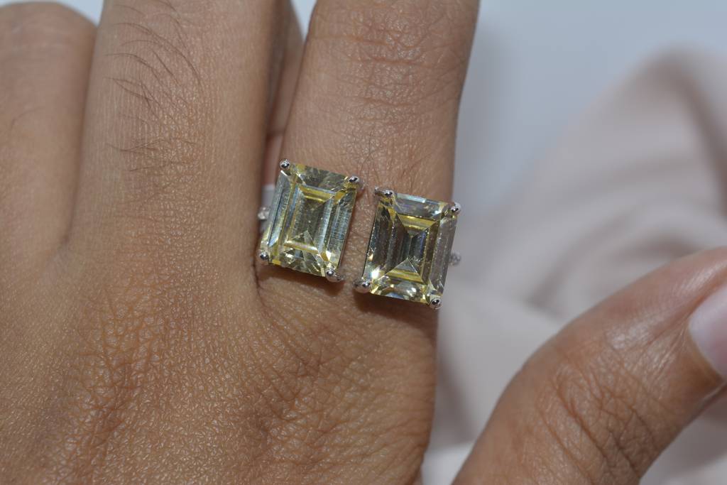 Golden Star Bust Ring : 181