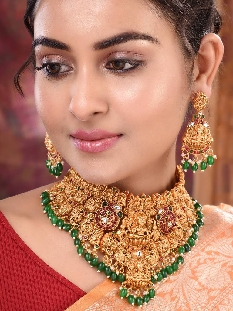 Gold Plated Kemp Stone Studded Lakshmi Design With Dangling Green Beads Choker Jewellery Set : SJNK1820