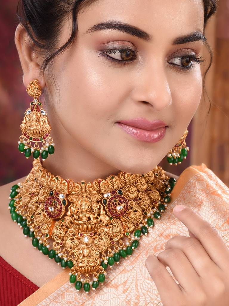 Gold Plated Kemp Stone Studded Lakshmi Design With Dangling Green Beads Choker Jewellery Set : SJNK1820