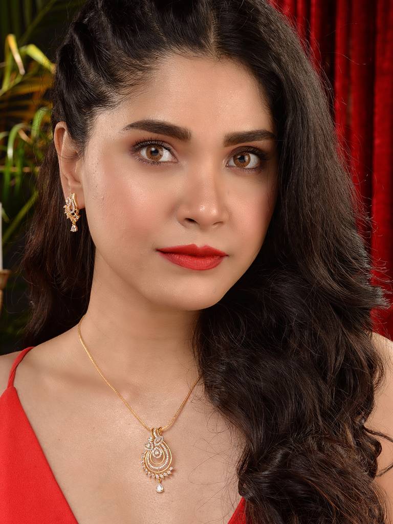 Gold Toned Ad Studded Designer Locket Jewellery Set : SJLK1929