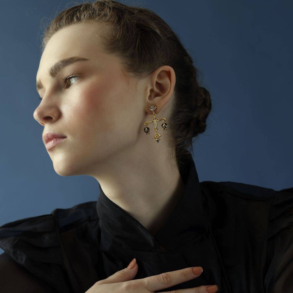 Minimal Balance Earrings