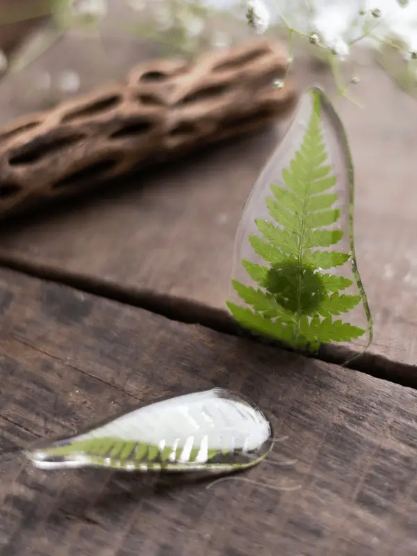 Feathered Fern Pin | Feathered Fern Pin · Eternz