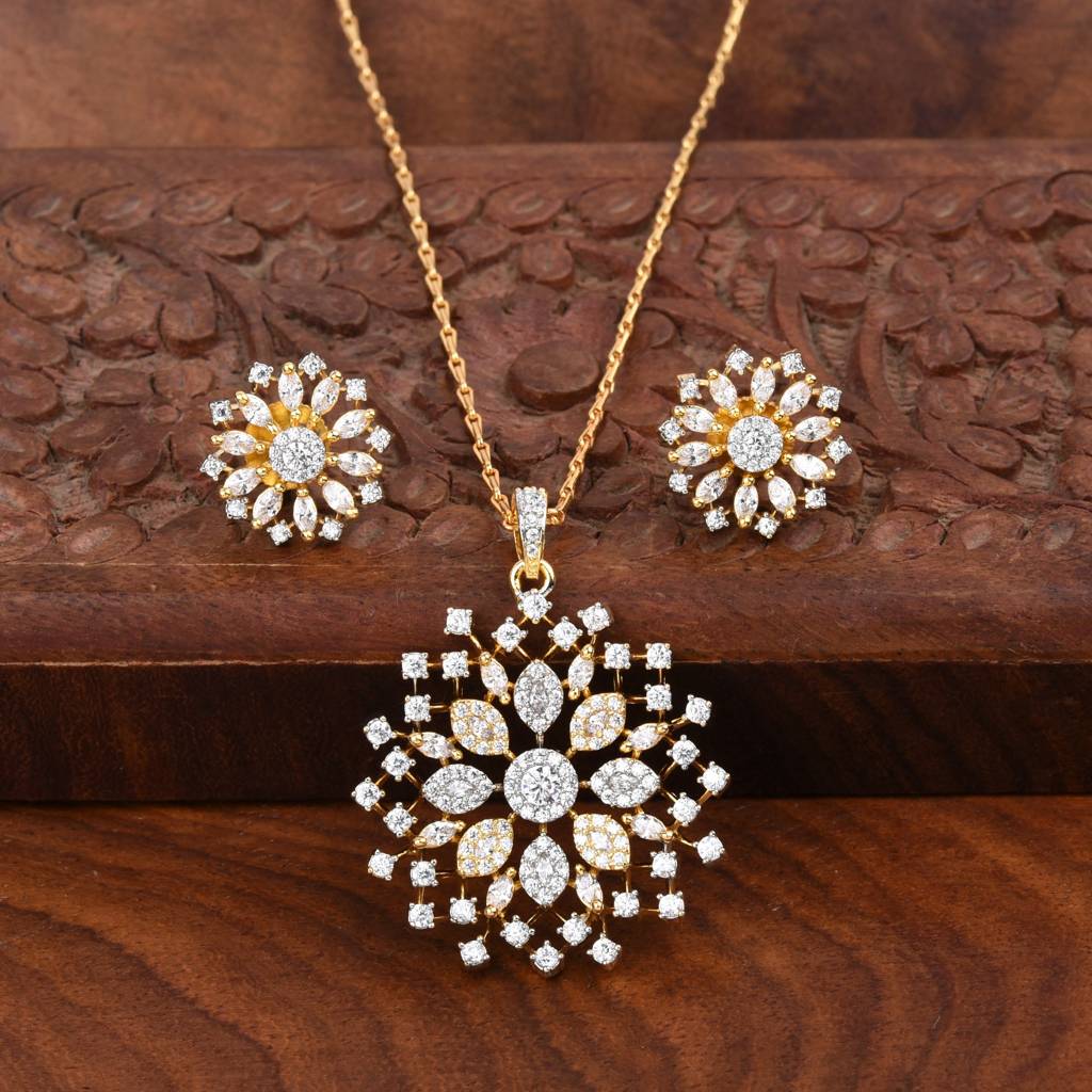 Sparkling Zircon Gold Plated Pendant Set : DVPENGJCZ62