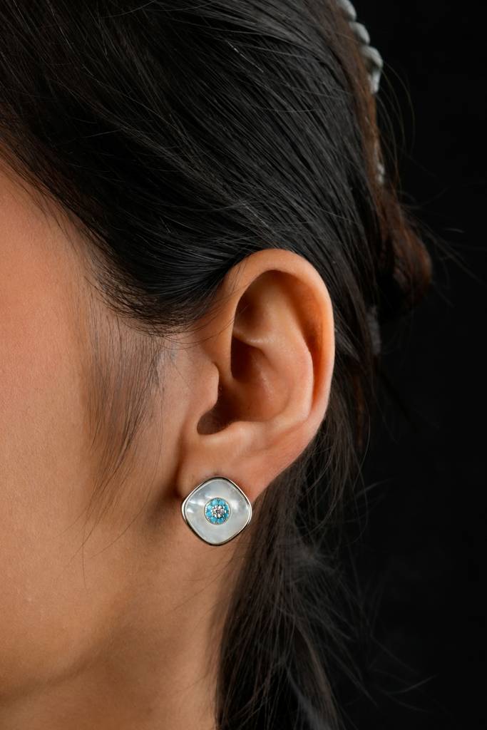 Silver Mop Square Studs : PTE24