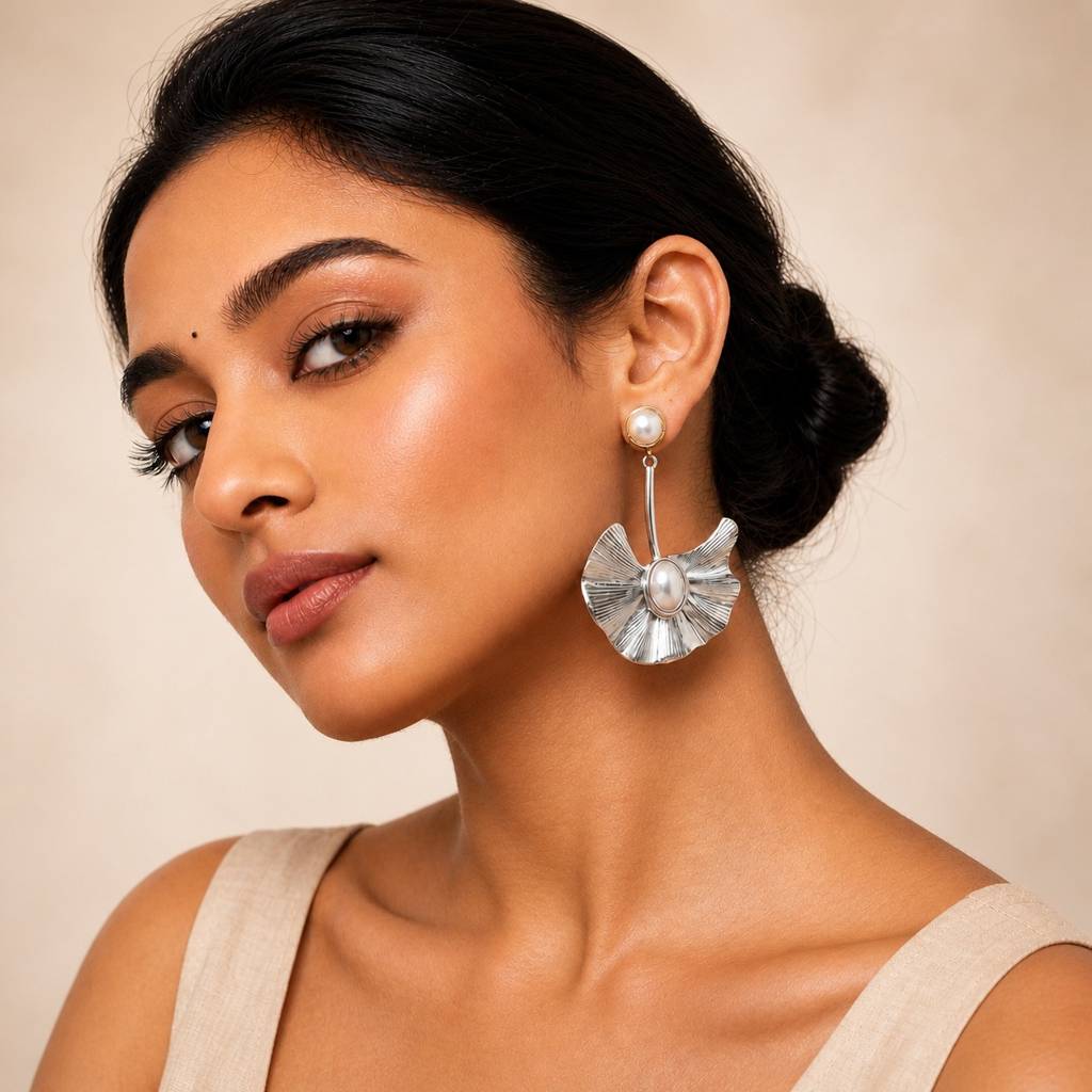 Silver Fan Petal Earrings With Pearl & Opal Drop : RRAPR26AID-28