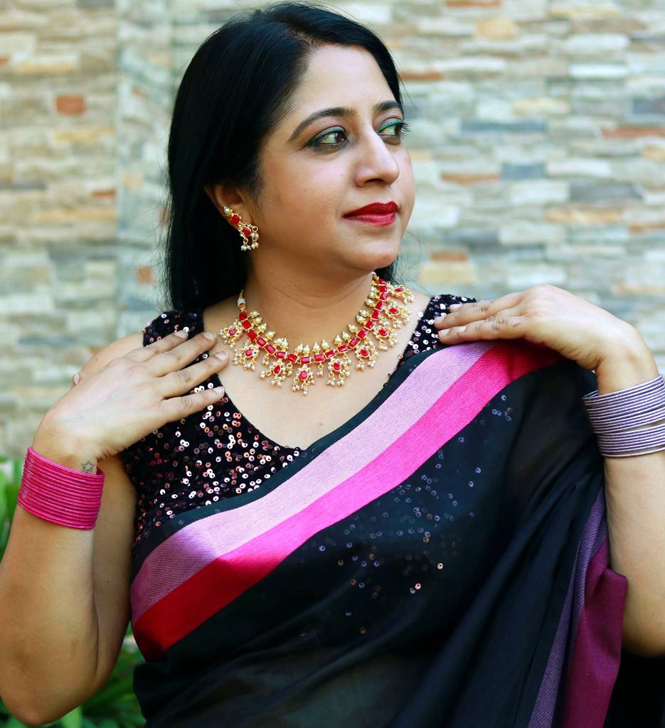 Gold-Plated Artificial Stones And Beads Jewellery Set : NL-JS23-40290