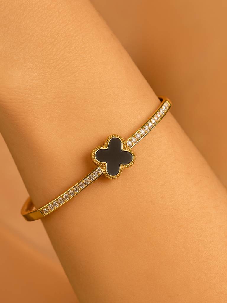18K Gold Plated Clover Studded Bracelet | Anti-Tarnish Stainless Steel With Cubic Zirconia : ATB556CSB