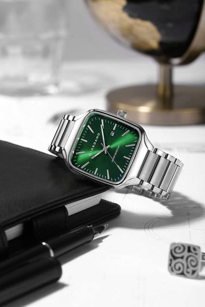 Giordano Analog Watch For Men Â Square Dial, Stainless Steel Strap, Date Display, Water Resistant Classic Dres : GZ-50163-33
