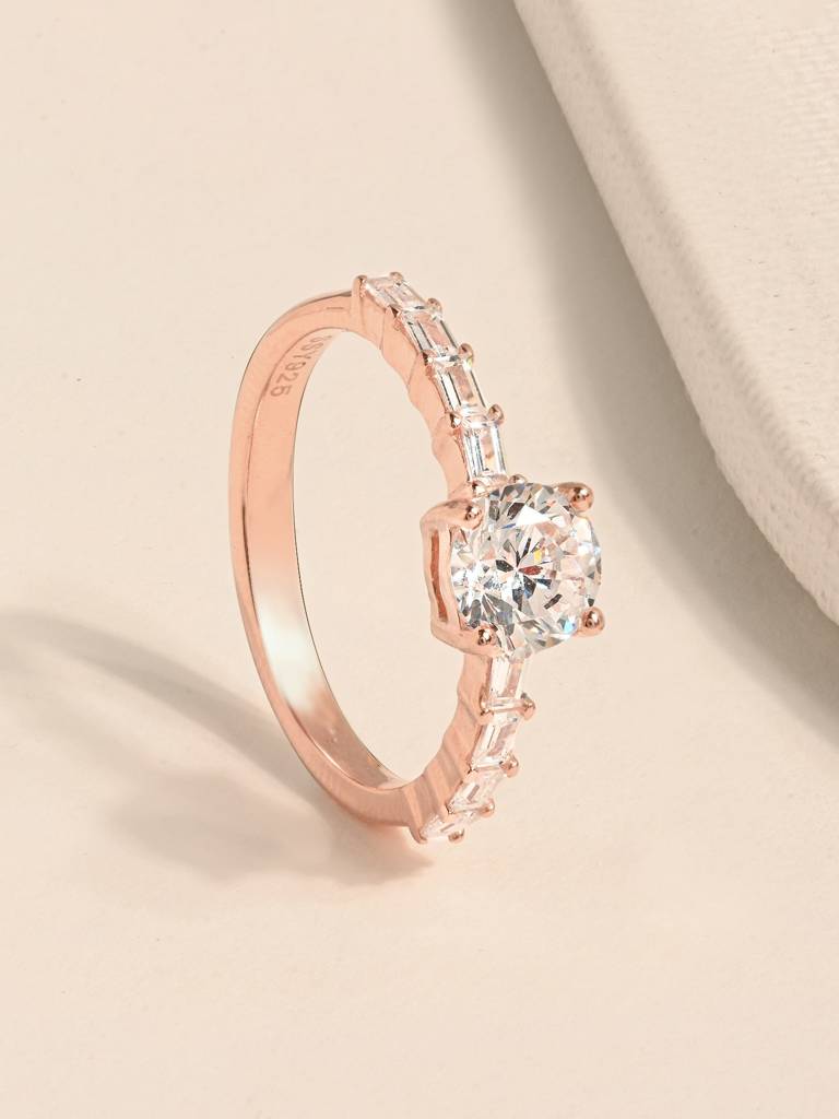 Round Baguette Accent Ring : MOLR2790