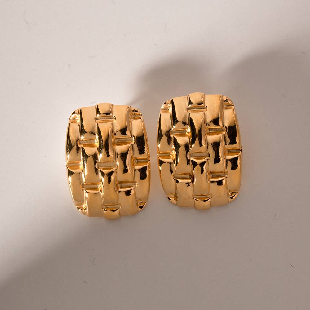 Brick Shine Gold Tops : BrickShineGoldStuds-JD-ER-TG-03