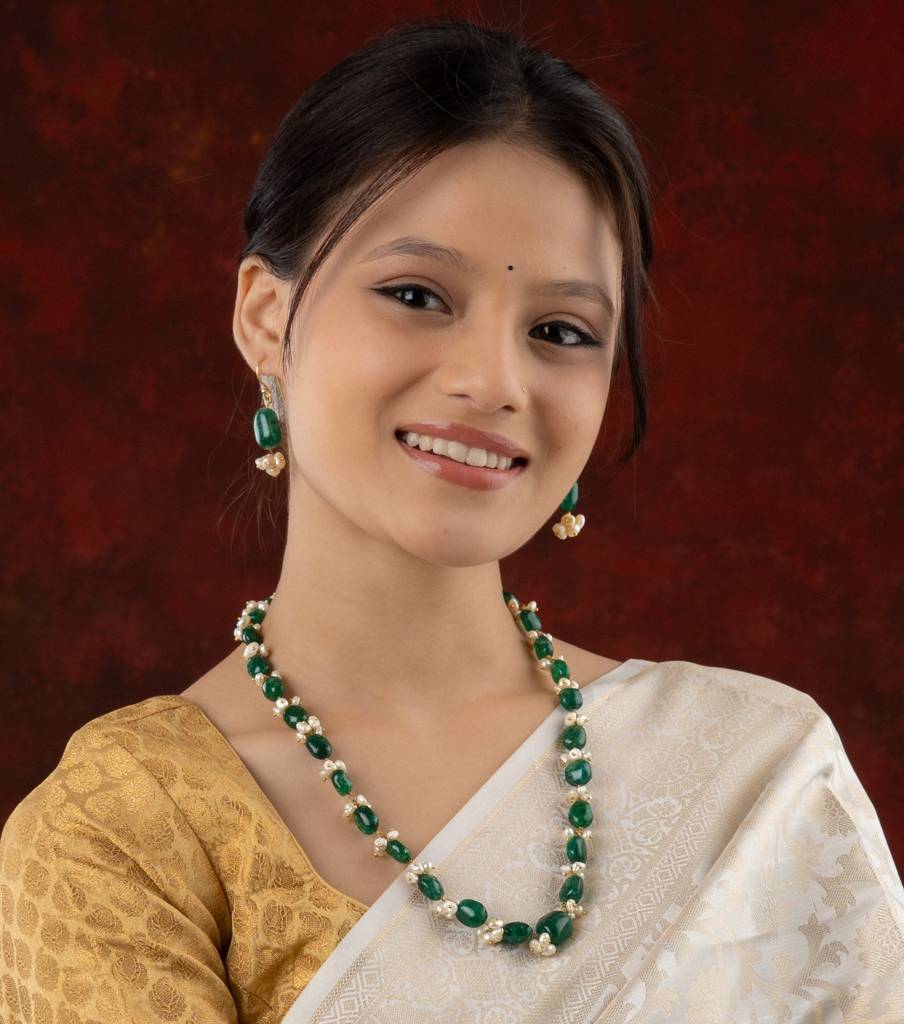 Emerald Green Stones And Pearls Set : PRMBS143