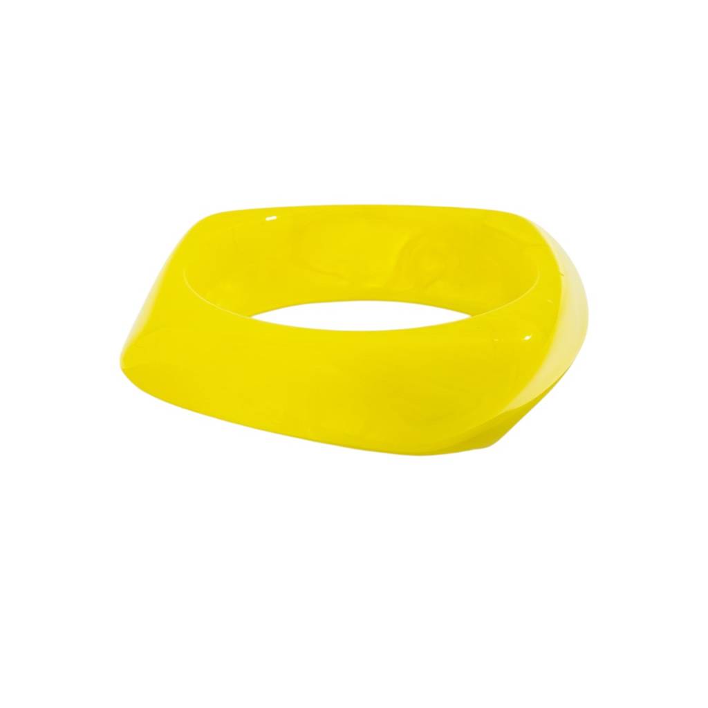 Chunky Wide Edge Rounded Square Polygonal Acrylic-Bangle : ADN0825B2252Y