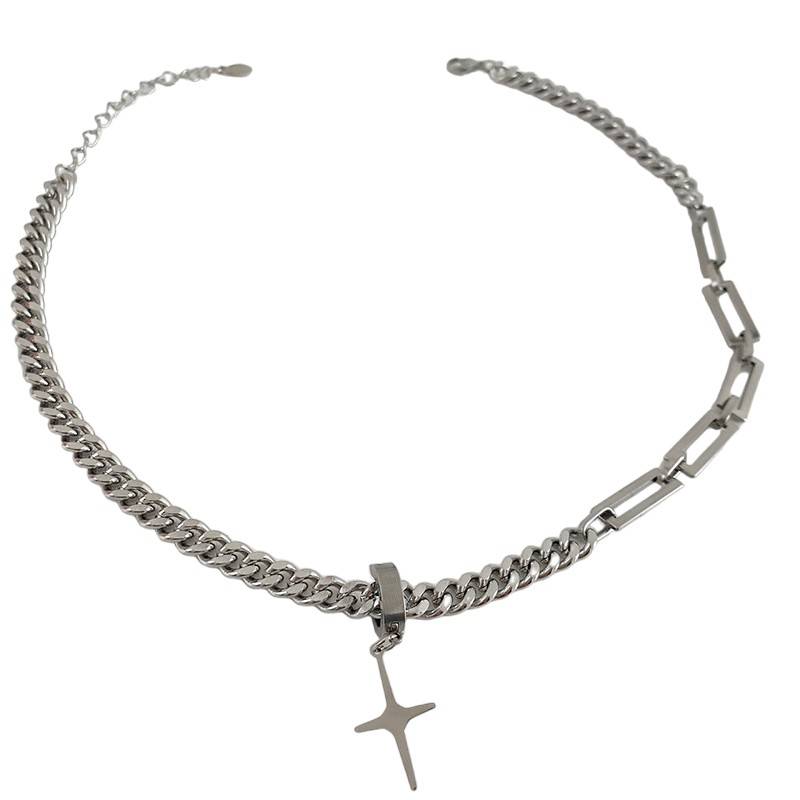 Silver Plated Criss Cross Pendat Chain : ATO0624P019S