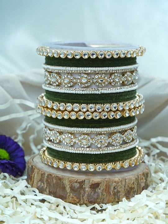 Traditional Velvet Bangles Set For Women : HB-28-24-MEHENDI