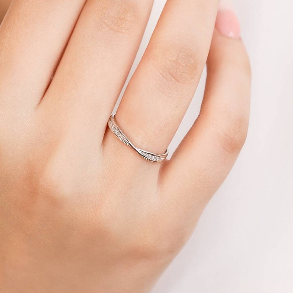 Minimal Rhodium Plated Cz Studded 925 Sterling Silver Women Ring (Adjustable) : RNG-40112
