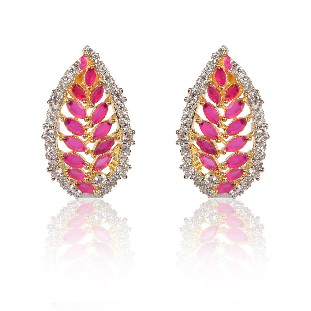 Leaf Stud Earrings : IE986A