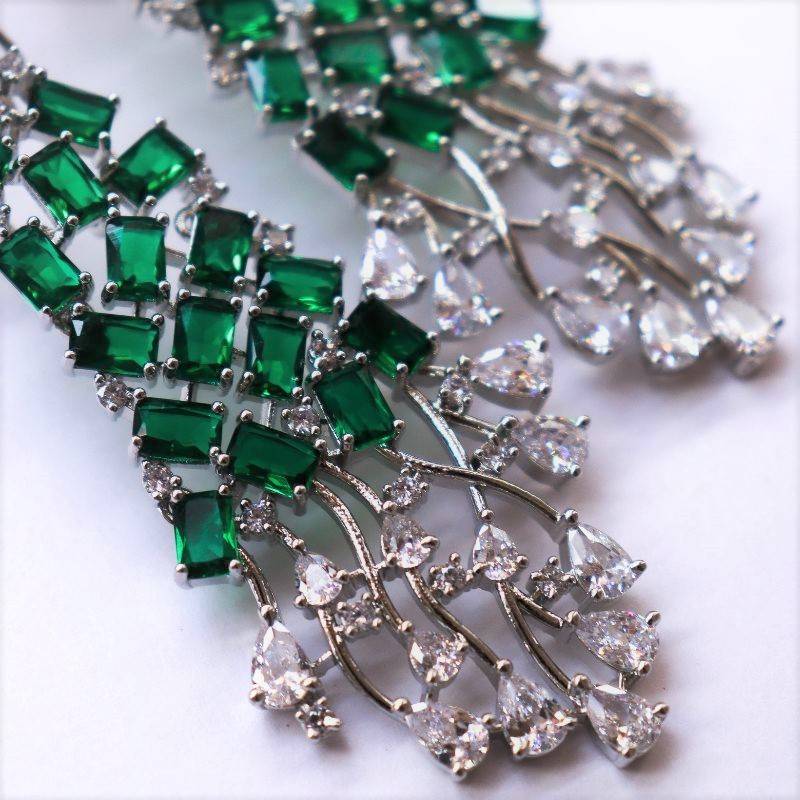 Tangled Emerald Earrings : BJER0118