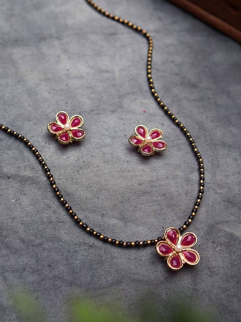 Forever Flowers -  Mangalsutra Necklace Set : PAMS06RE
