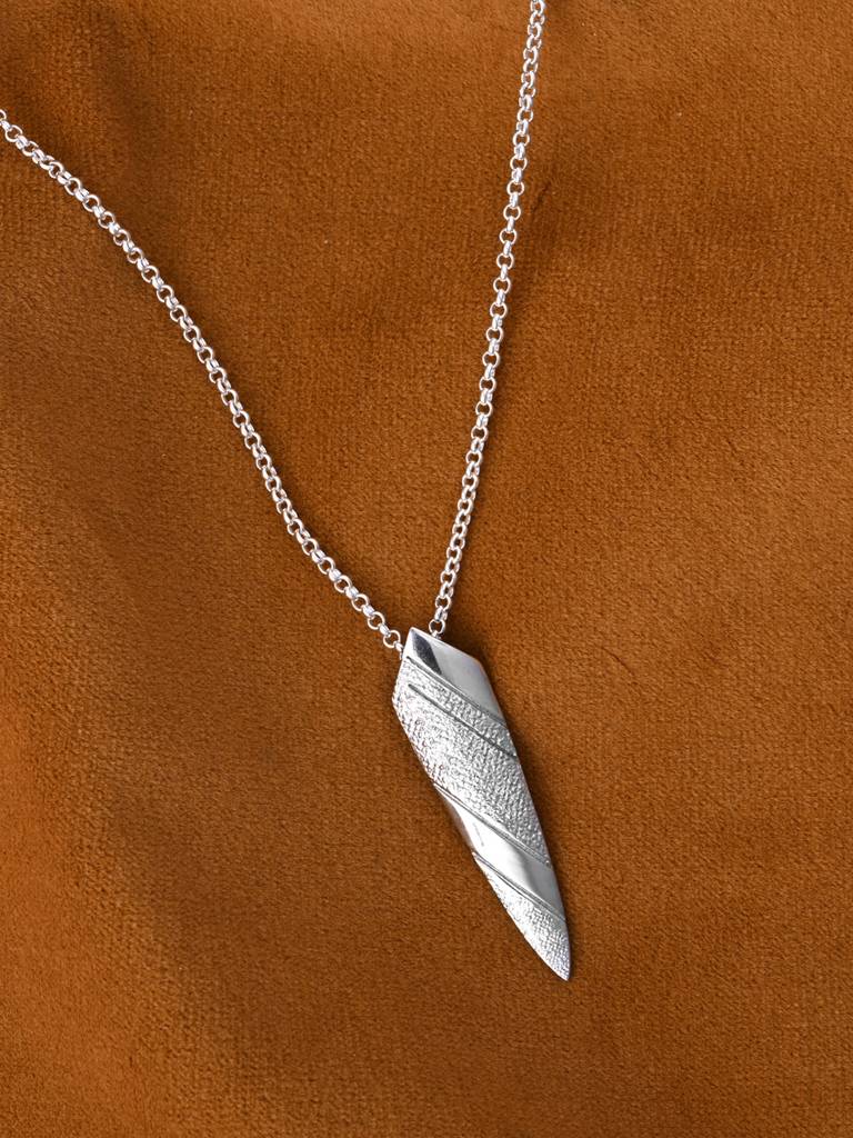 925 Silver Platinum Plated Shield Men Pendant Necklace With Chain