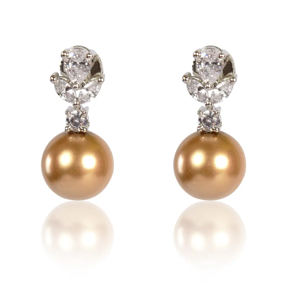 Classic Pearl Earrings : IE1020A