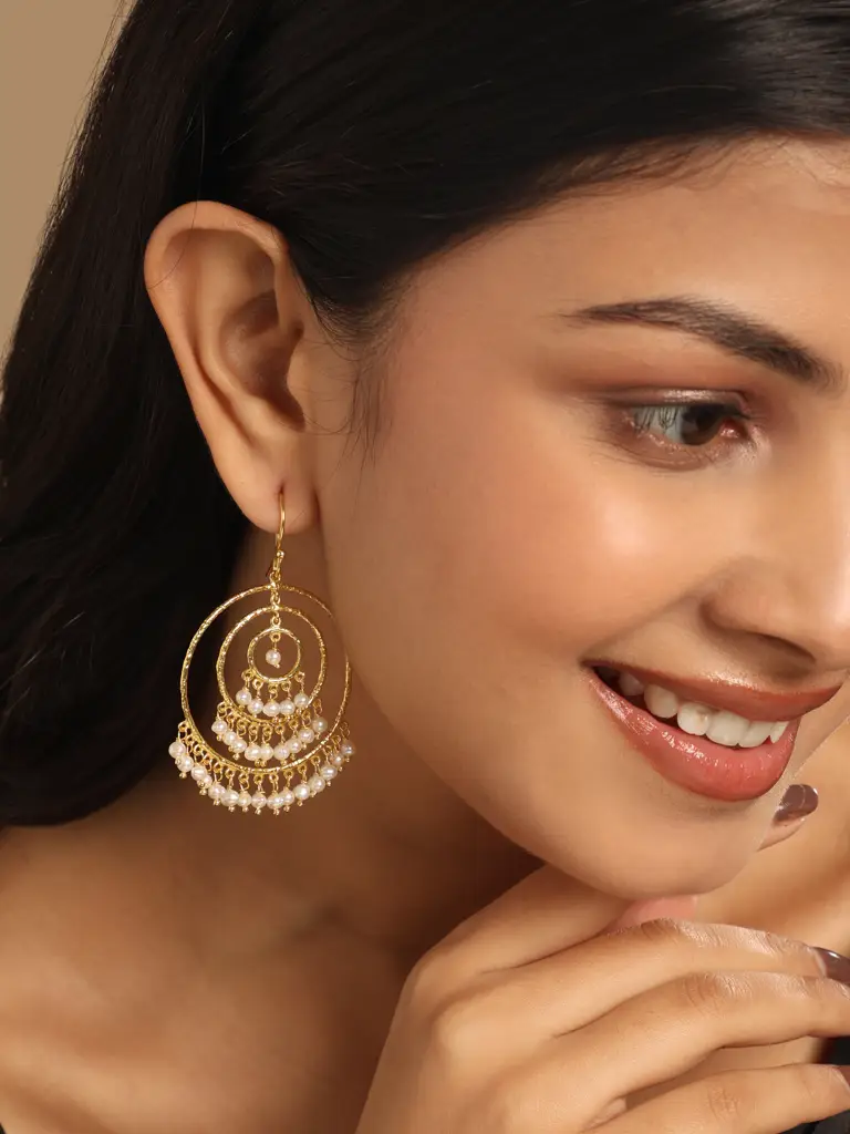 18K Triple Pearl Hoop Anti Tarnish Earrings : YI24A0274E