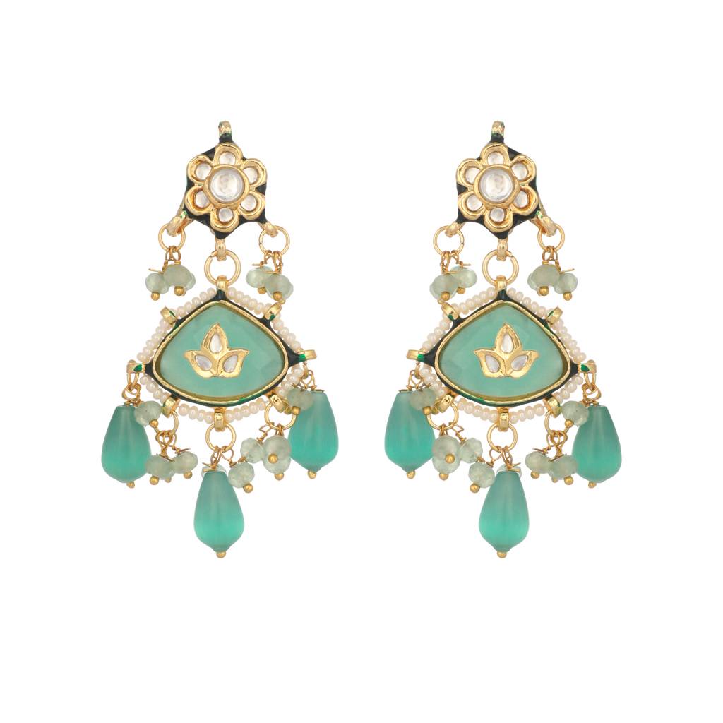 22K Gold Plated Lush Green Maang Tikka & Earrings Set : YI24A0430E