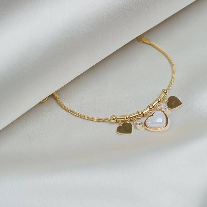 Gold-Plated Hearts Stainless Steel Charm Bracelet : HSbrbr0IDSM0018