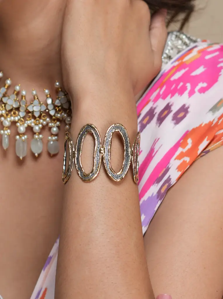 Maximalist Luxurious Cuff : SHCAR2523