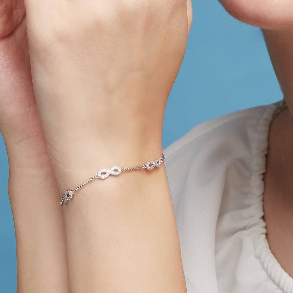 Classy Infinity 925 Sterling Silver Bracelet : BR-80049