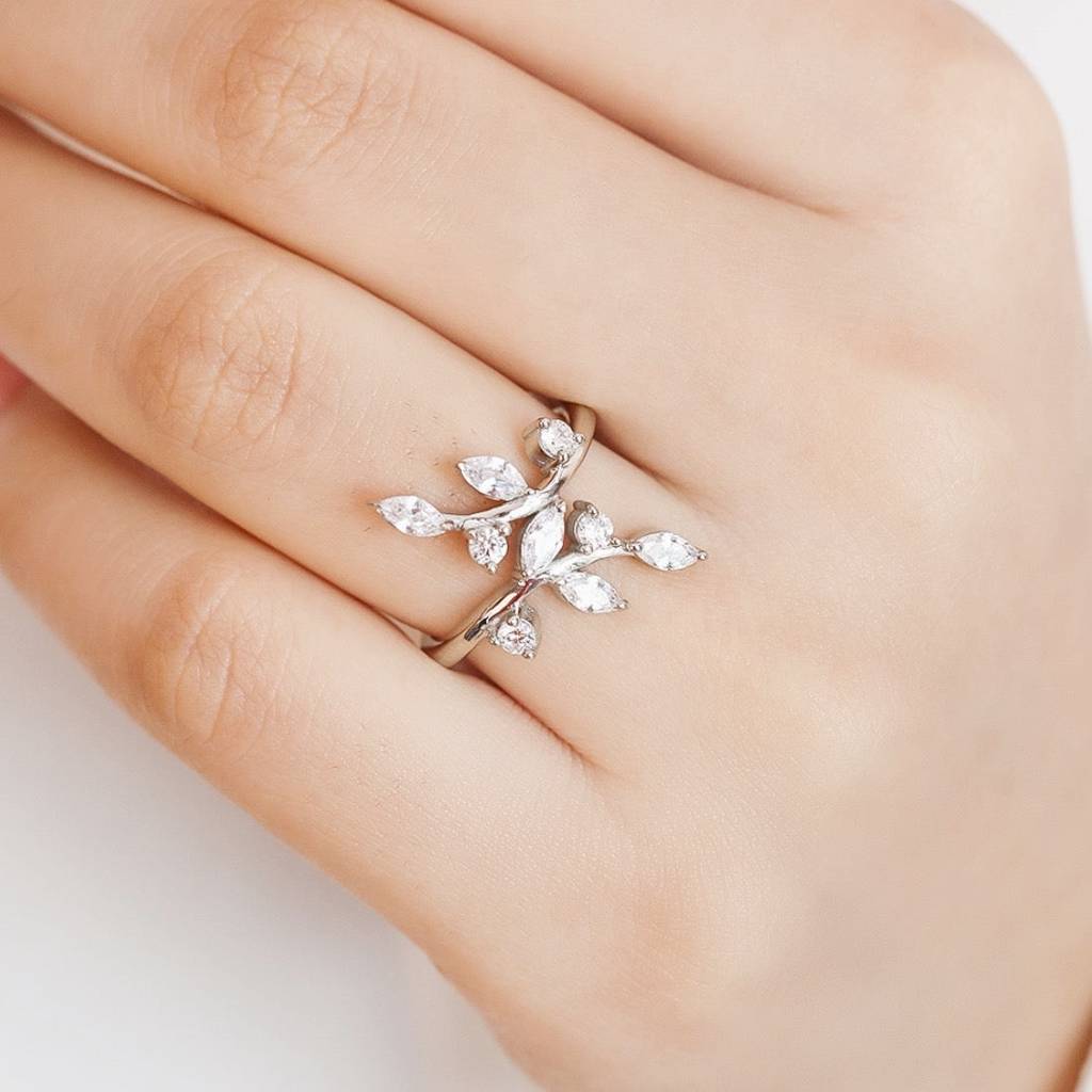 Shimmering Canopy: 925 Sterling Silver Leaf Design Ring For Her (Adjustable) : RNG-40239-R