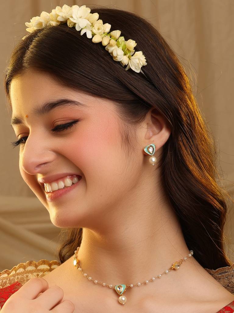 Ruby Raang Ruhani Pearl Necklace And Earrings Set : RRKDEC25-47