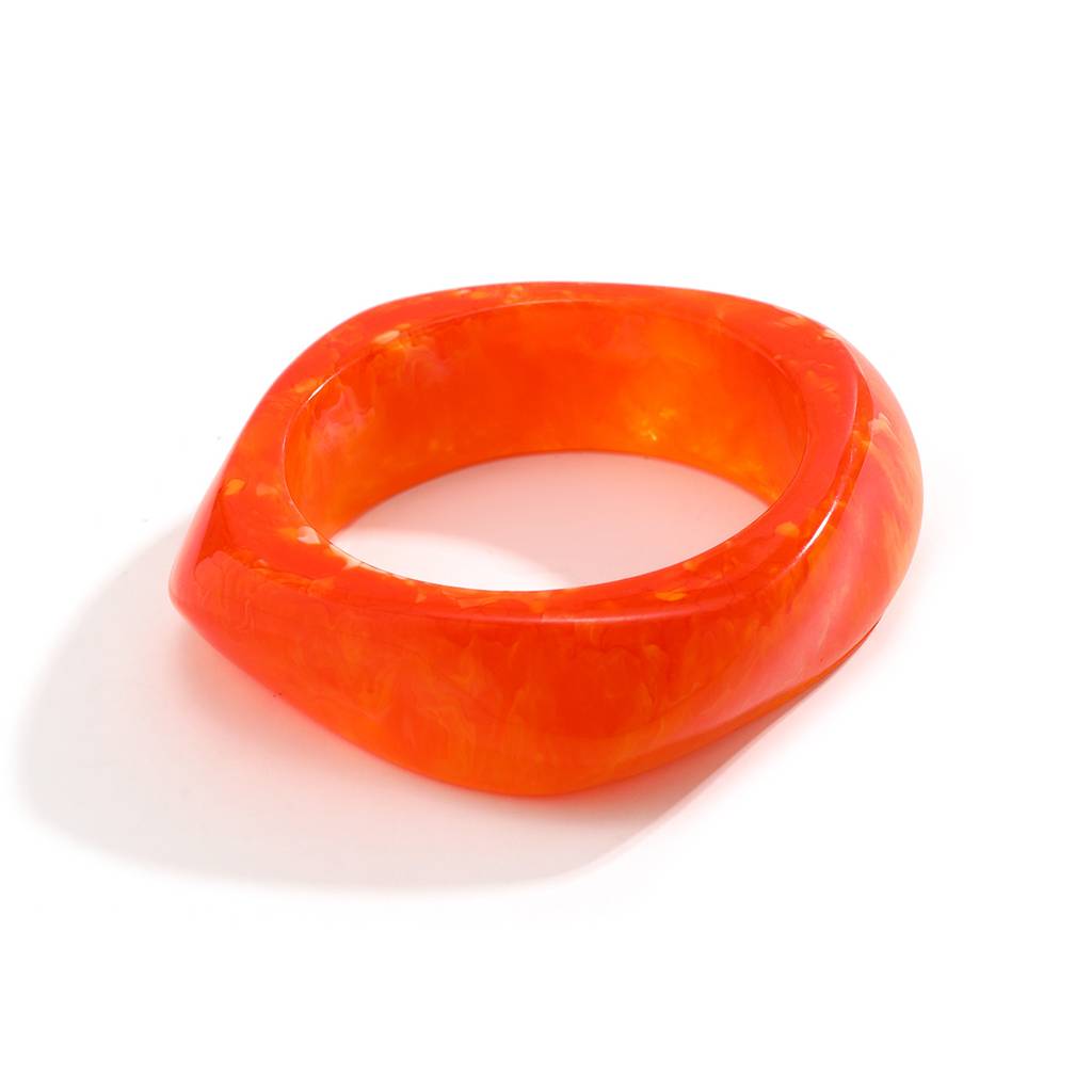 Chunky Wide Edge Rounded Square Polygonal Acrylic Bangle : AMU0125B252OR