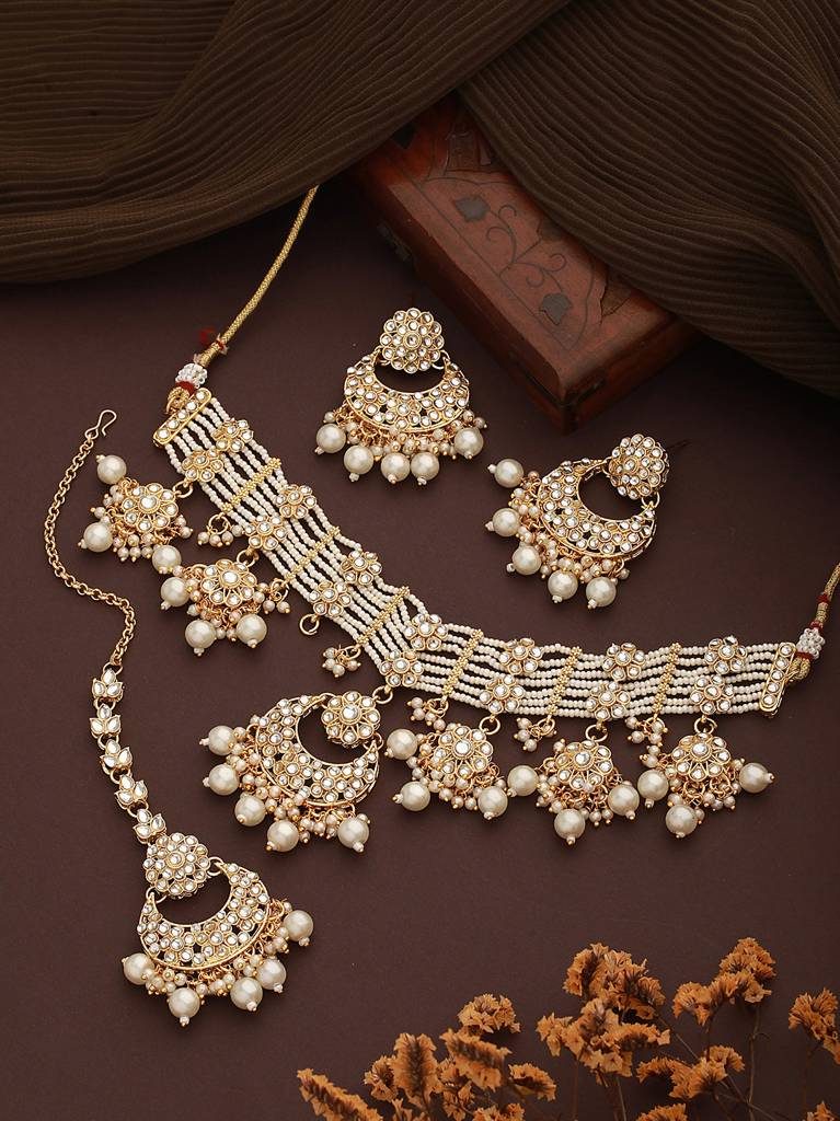 Gold Plated White Kundan Studded & Pearl Beaded Bridal Jewellery Set