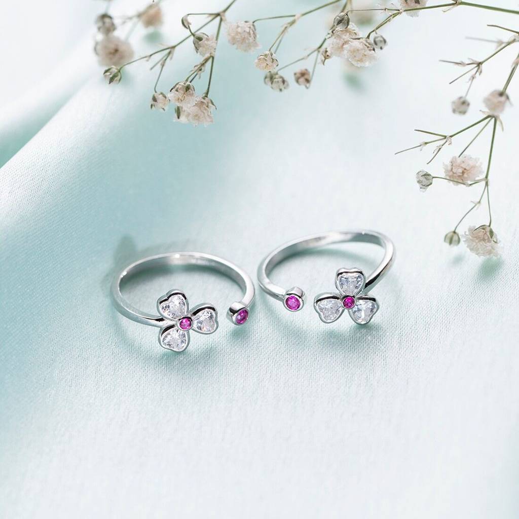 Tiny Flora Adjustable 925 Silver Toe Ring : TOE-10019