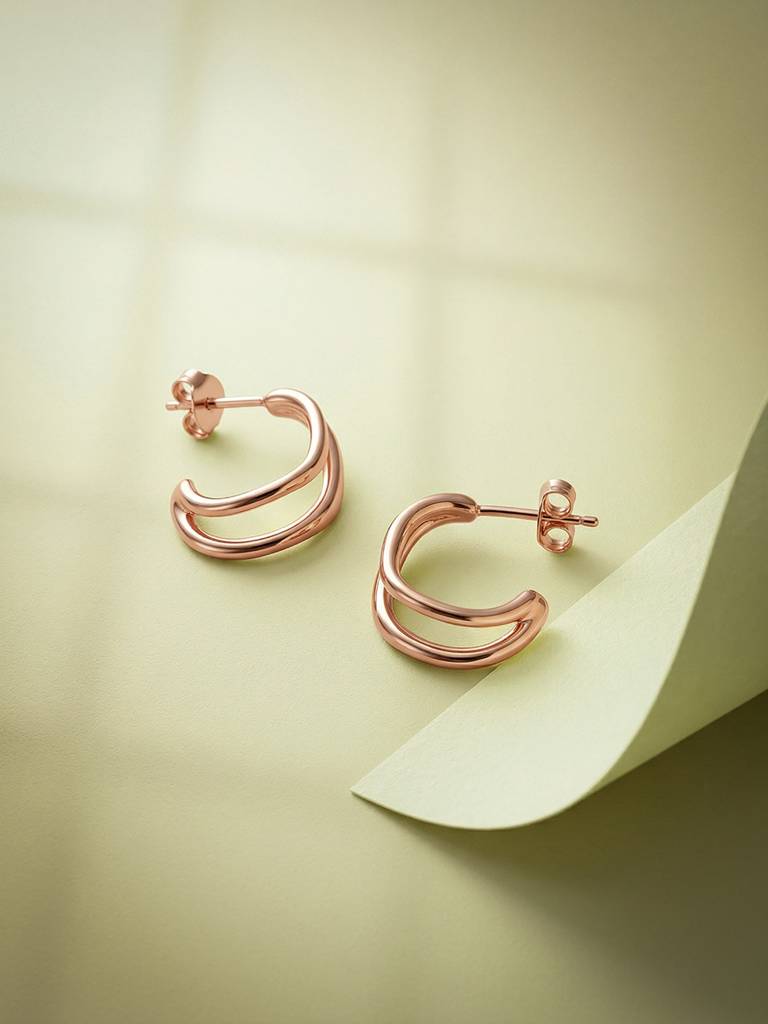 Eternz Certified Jewellery - Carlton London18Kt Rose Gold Plated Curved Half Hoop Earring