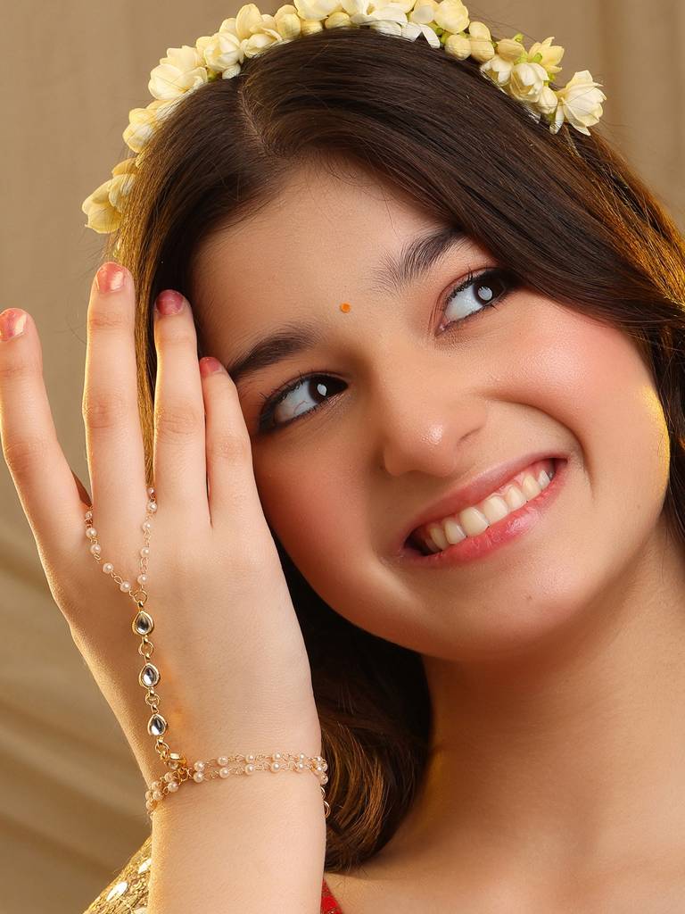 Ruby Raang Mannat Pearl Haath Phool : RRKDEC25-43
