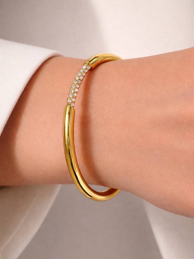 Exclusive Rhinestone Premium Gold Cuff Bracelet For Women : S925B698ERPC