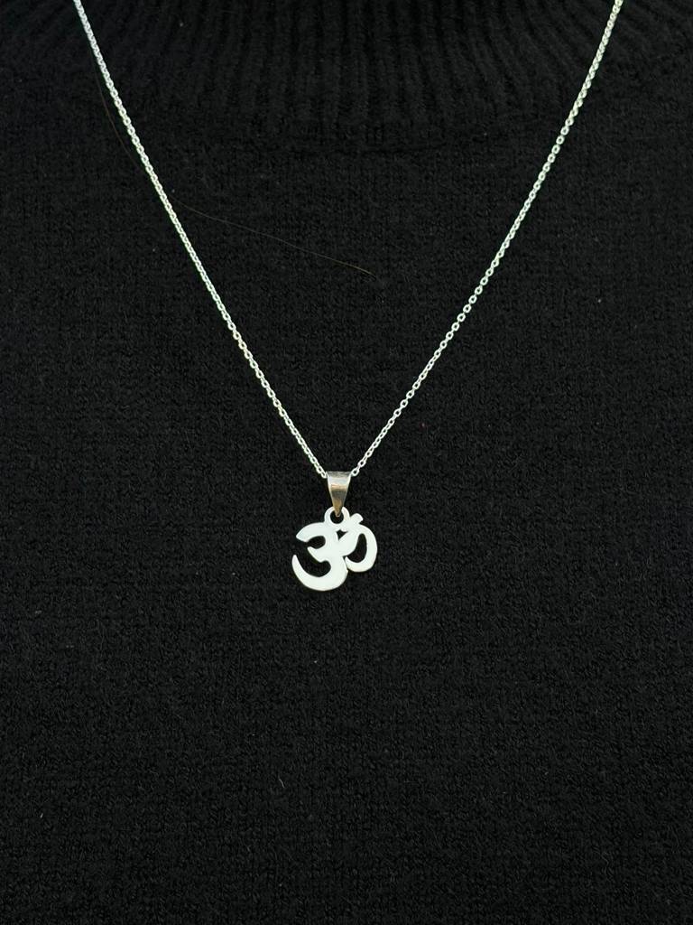 925 Sterling Silver Holy Om Pendant With Chain For Womens And Mens : CP18_1B_1