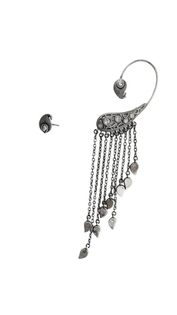 Avantika Silver Necklace : nec01