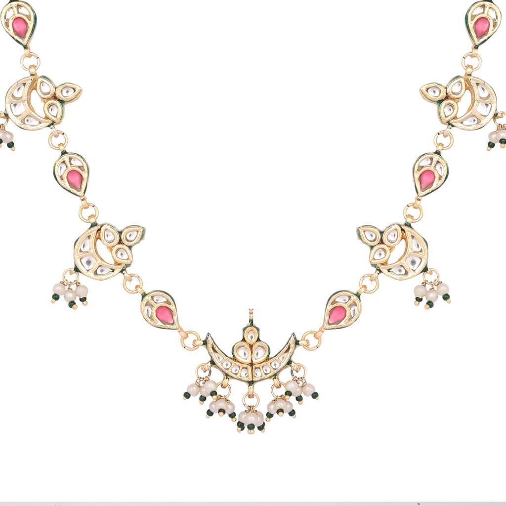 22K Gold Plated Regal Enamel Bloom Pearl Drop Necklace : YI24A0441H