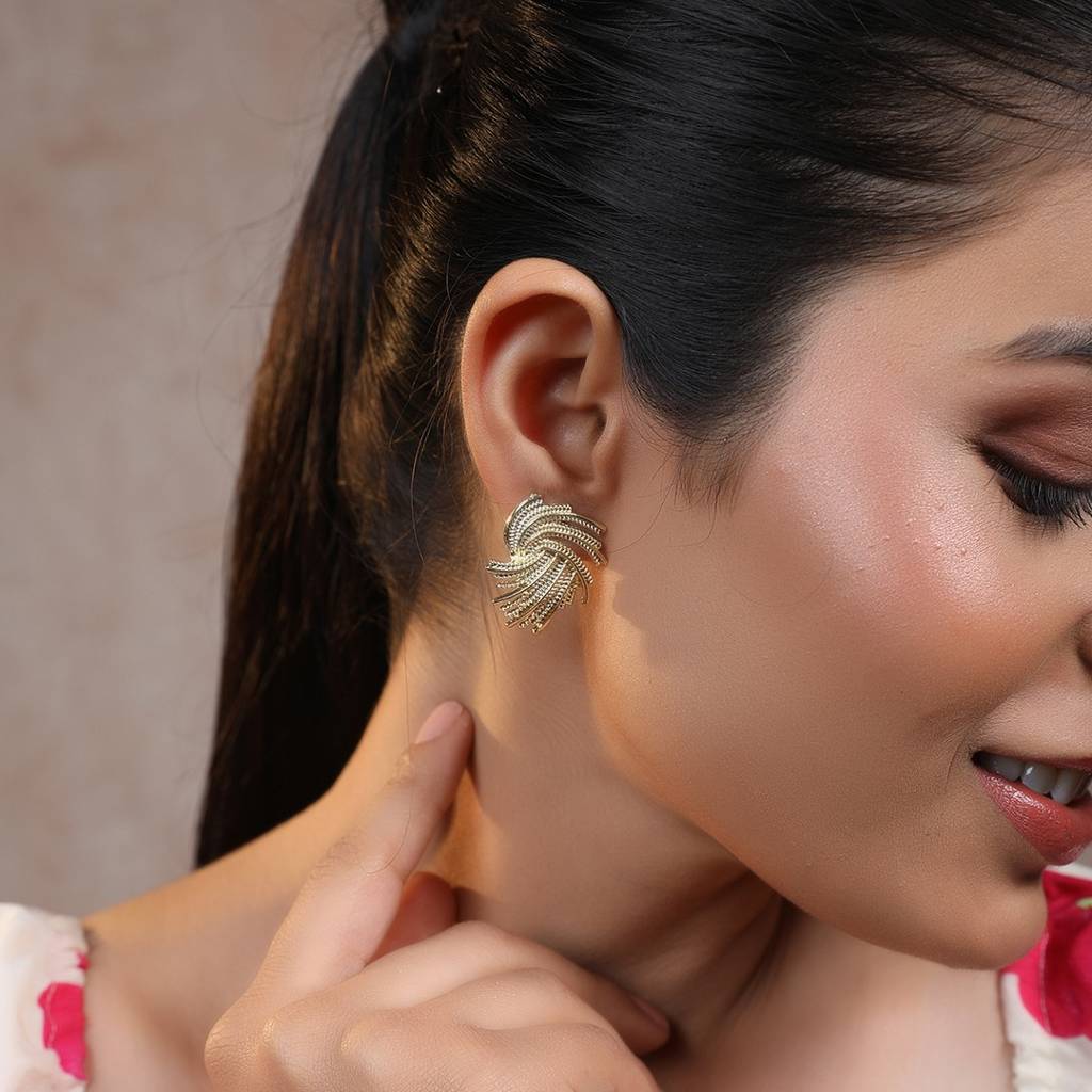 Golden Era Studs Earrings : C-561