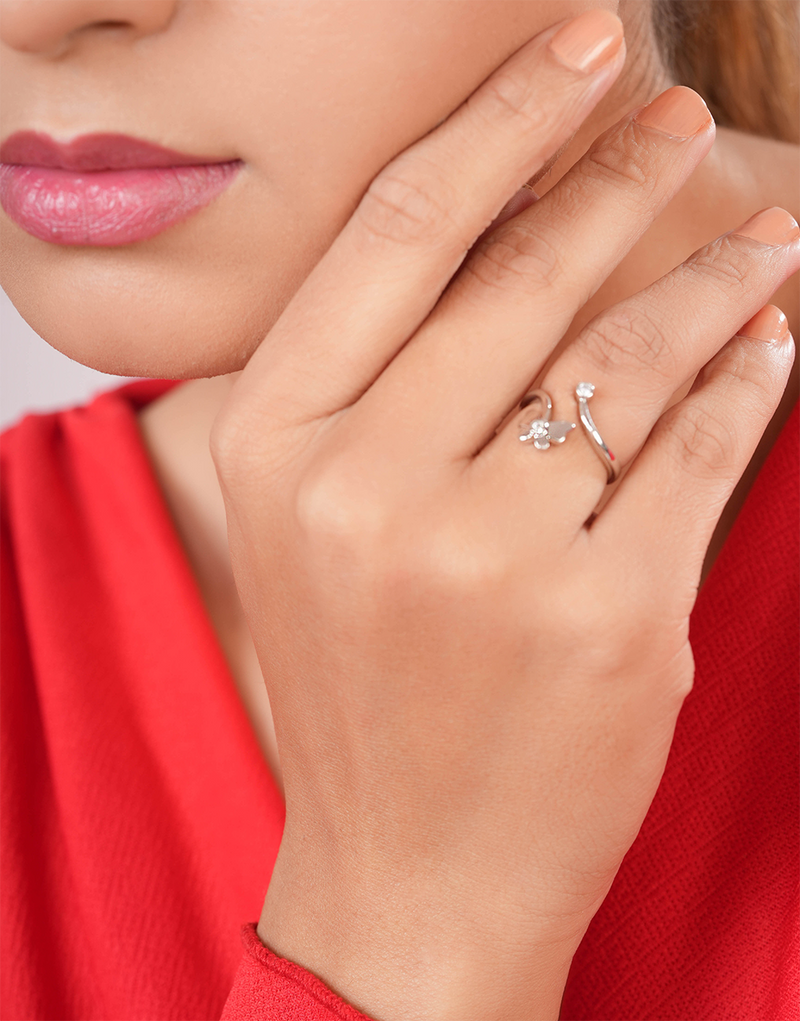 Fancy Design And Lite Weight 925 Silver Ring : RG-80017-R