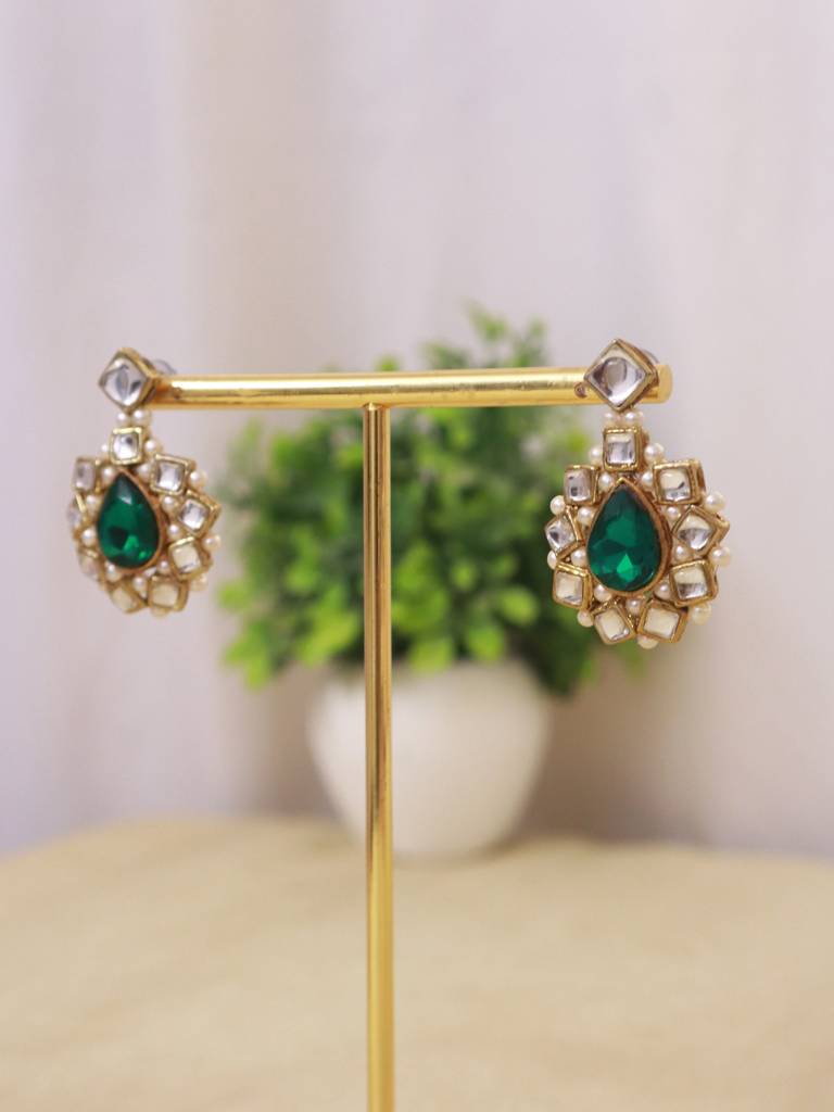 Morpankh Saaz - Kundan And Crystal Earrings : PAE100GR