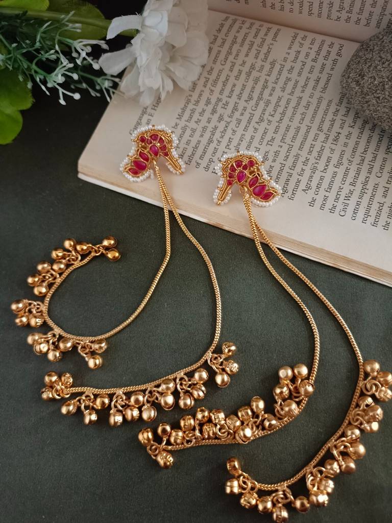 Gold-Plated Kundan Studded & Ghungroo Beaded Tasselled Peacock Kashmiri Drop Earrings : VS105309