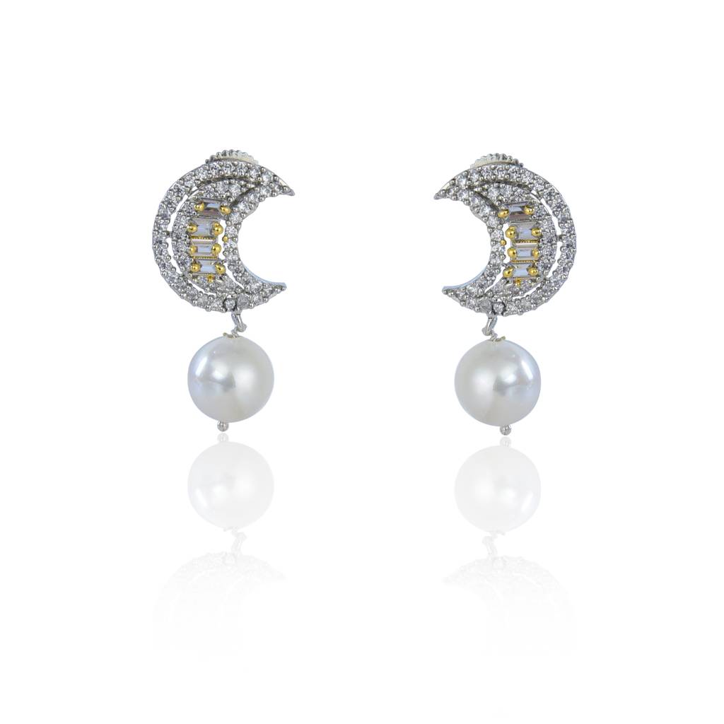 Half Moon With Pearl Drop Earrings : IE914