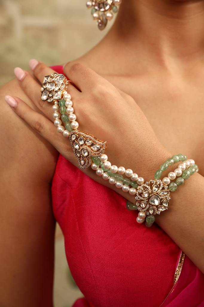 Royal Kundan Polki And Pearl Hathphool : XAGTL31