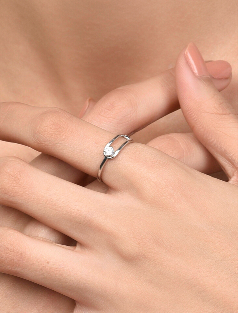 925 Silver Love Knot Ring