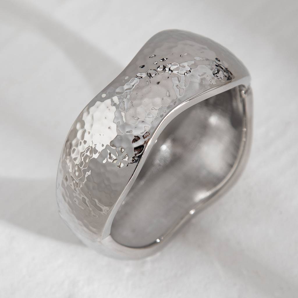 Glossy Gold/Silver Plated Bold Hammered Open Bangle Bracelet : AMU0125B544S