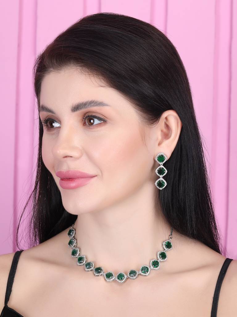 Â Eternal Sparkle:  Ad Sleek Necklace Set : AD132GREEN