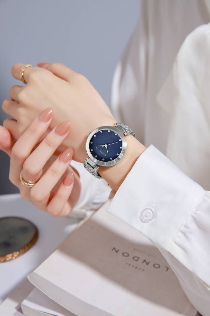 Giordano Eleganza Collection Analog Watch For Women With Crystal-Studded Strap & Diamond Indices - A2037 : A2037-66